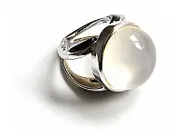 Fine Moon stone Cabochon Silver Ring Fine Moon stone Cabochon Silver Ring