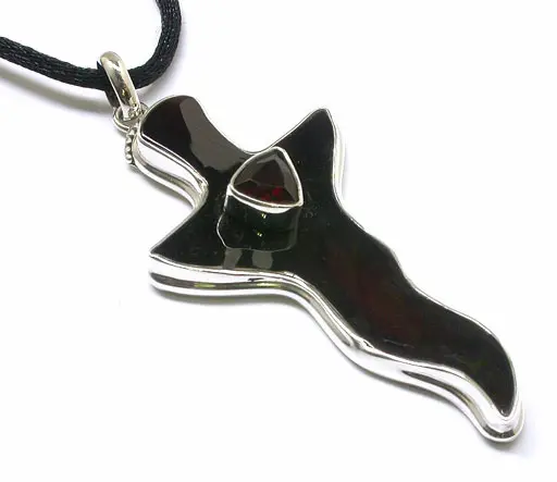 Black Shell in Silver with Garnet Light Pendant