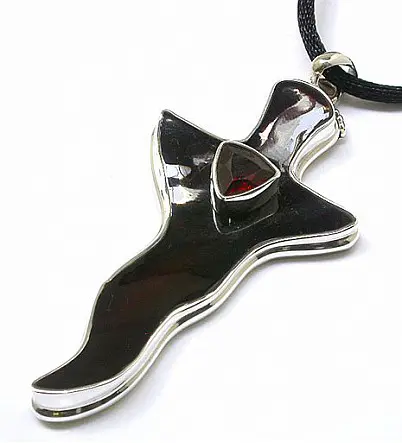 Black Shell in Silver with Garnet Light Pendant