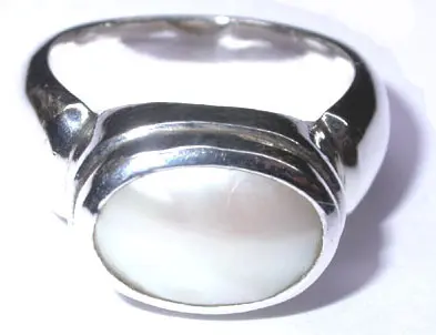 Shell Opal Silver Ring