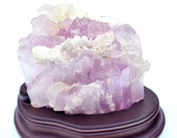 Beautiful Lilac kunzite Rock