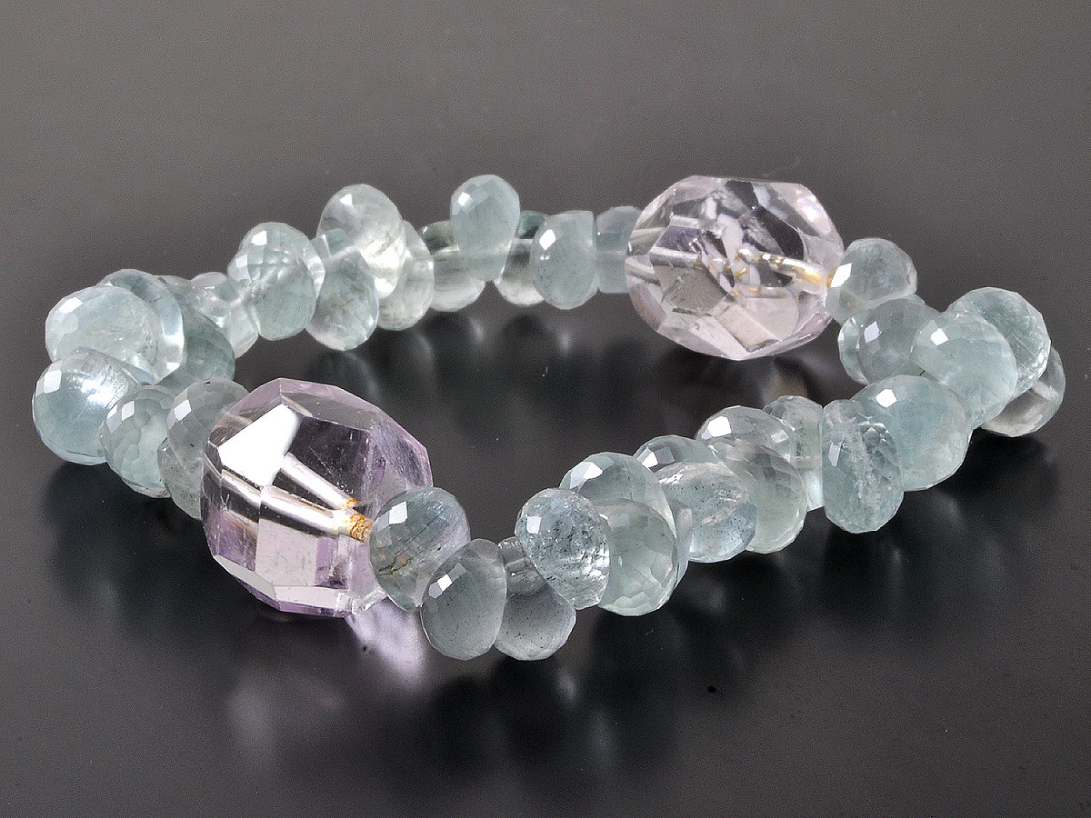 Genuine Aquamarine AAA faceted briolette with Kunzite bracelet