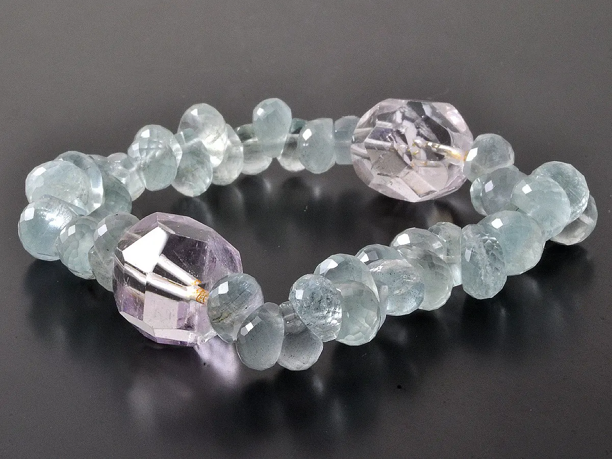 Genuine Aquamarine AAA faceted briolette with Kunzite bracelet