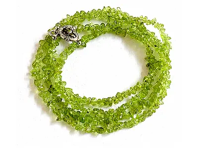 Irregular gravel Peridot Necklace