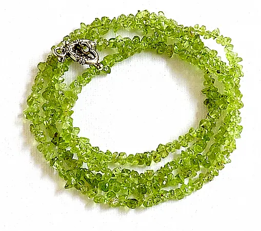 Irregular gravel Peridot Necklace